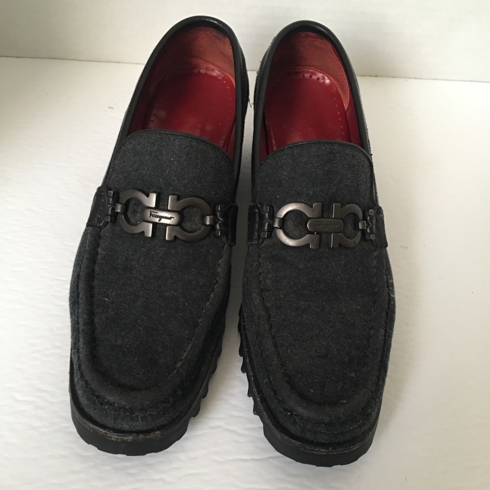 Ferragamo lug sole gray women loafers Sz 8.5AA